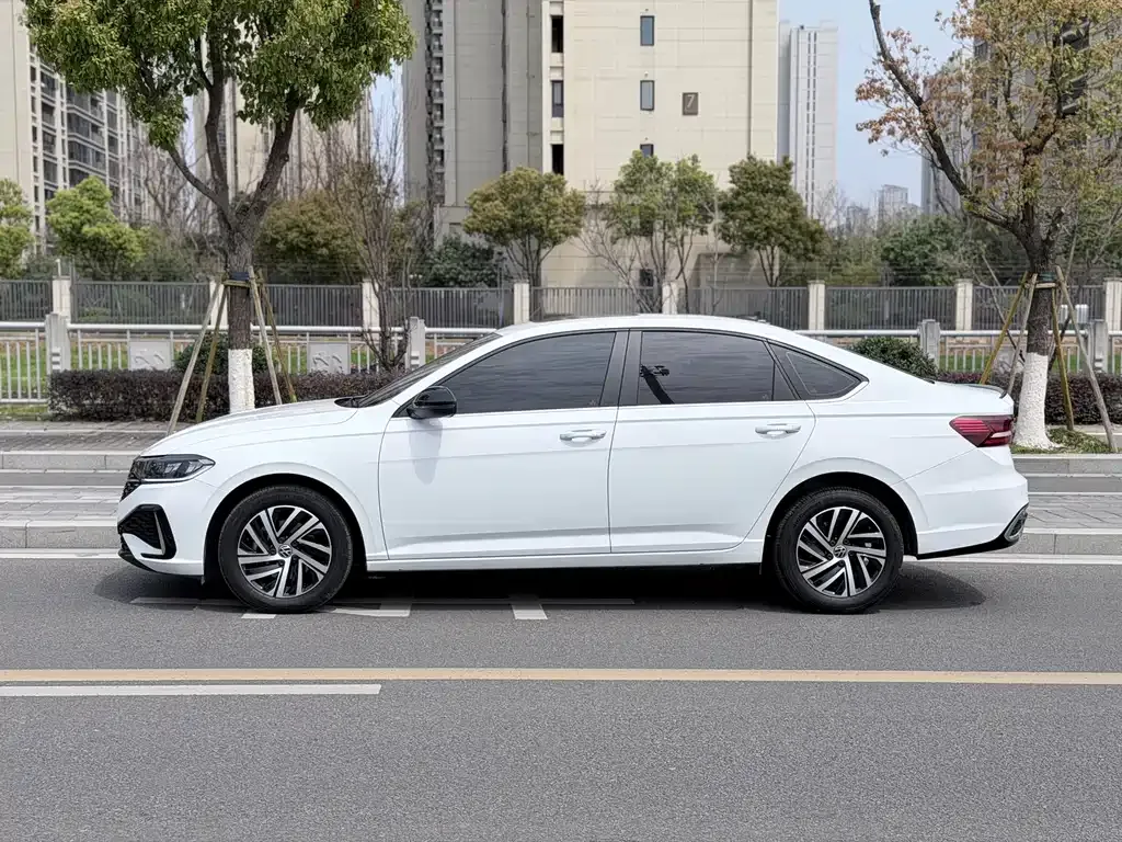 Volkswagen Lavida 2023 из CN, фото 7