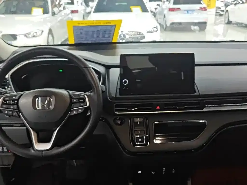 Honda Elysion 2024 из CN, фото 7