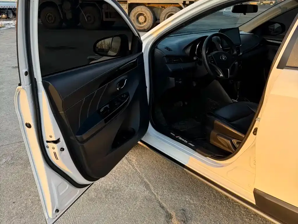 Toyota Yaris L 2022 из CN, фото 8