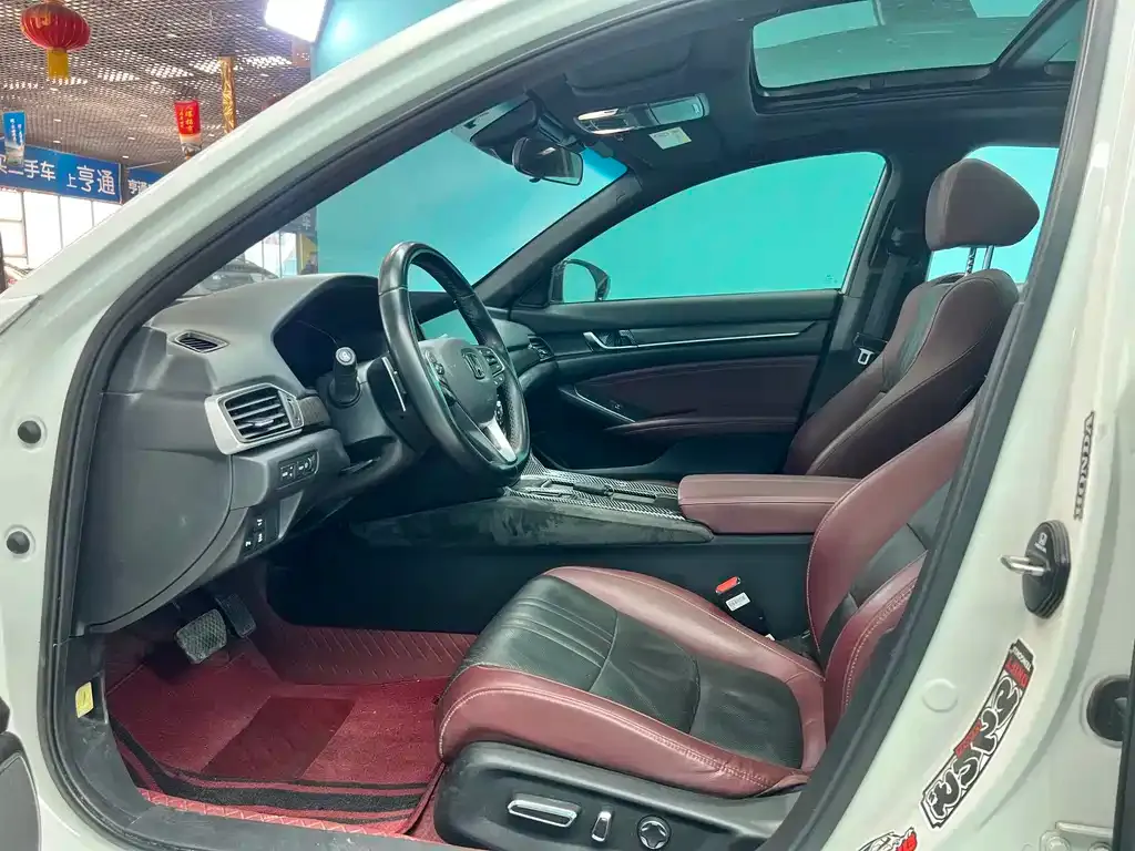 Honda Inspire 2023 из CN, фото 8