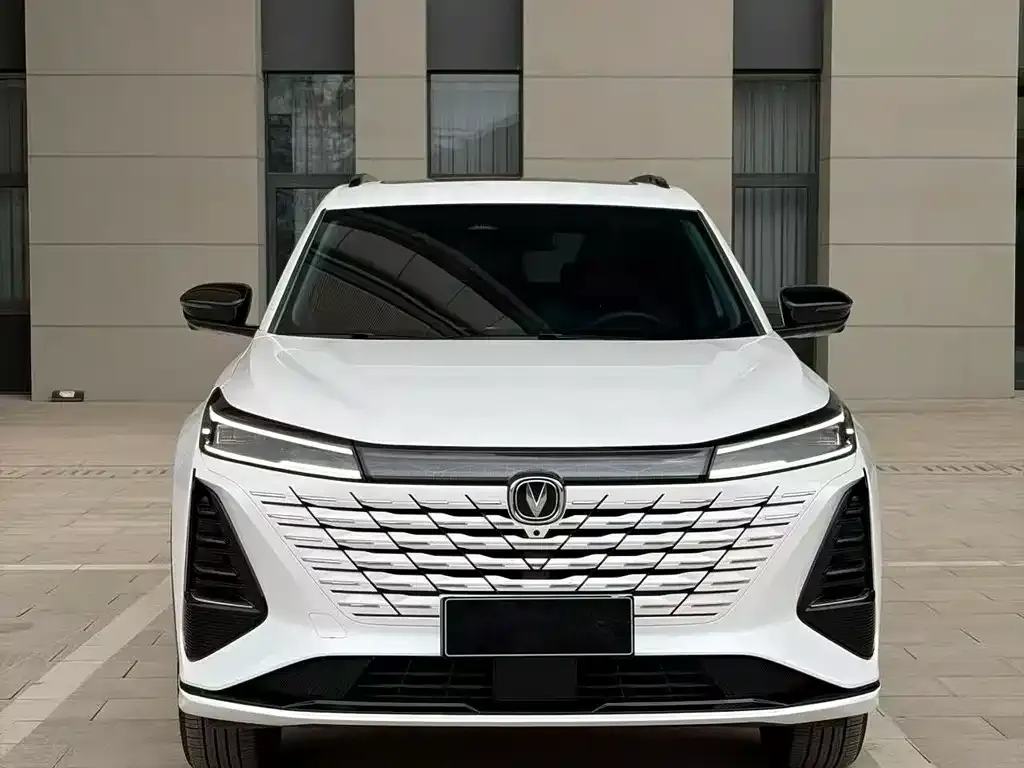 Changan CS75PLUS — фото 2