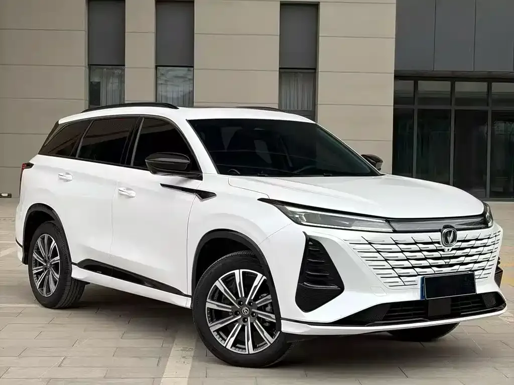 Changan CS75PLUS — фото 4