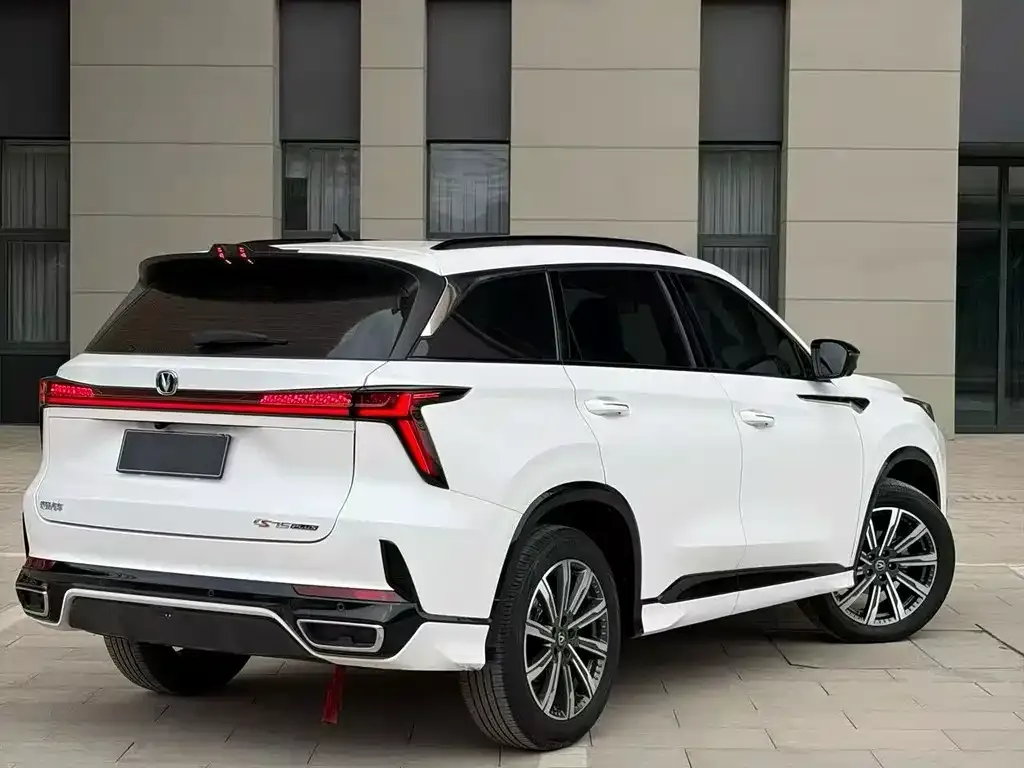 Changan CS75PLUS — фото 9