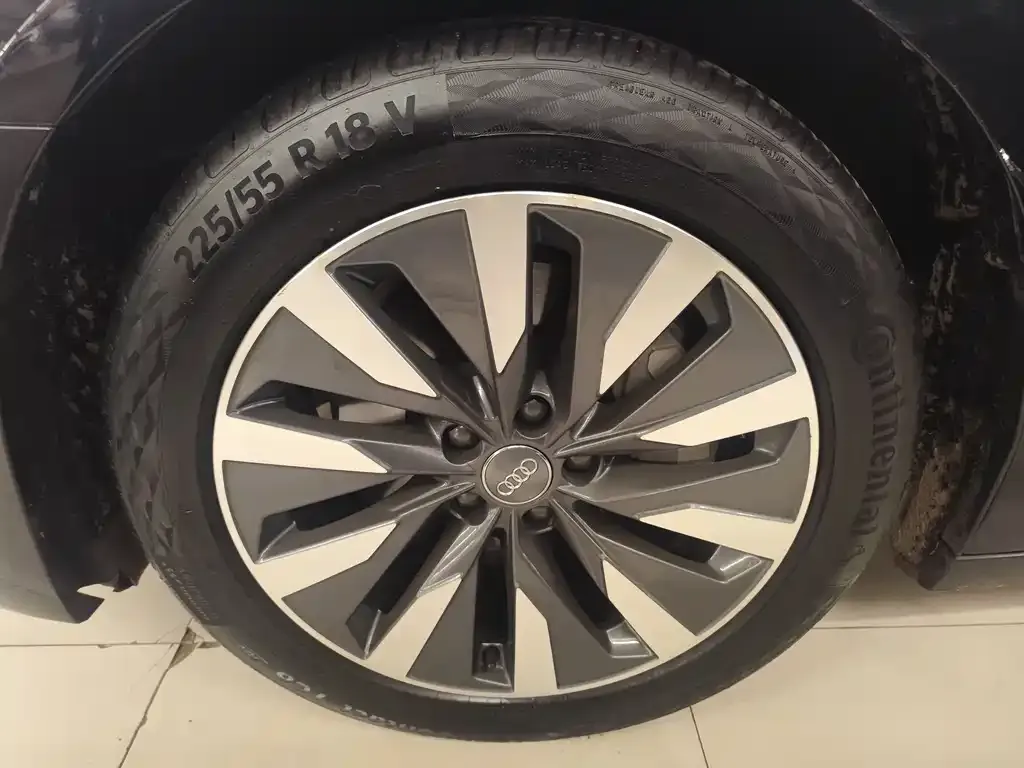 Audi A6L 2021 из CN, фото 6