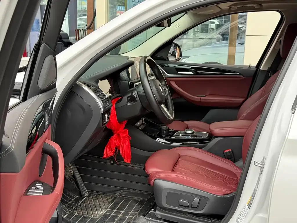 BMW iX3 2024 из CN, фото 5