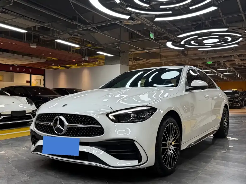 Mercedes-Benz C-Class — фото 1