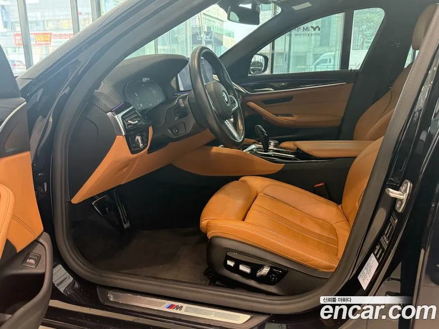 BMW 5-Series 2021 из KR, фото 8