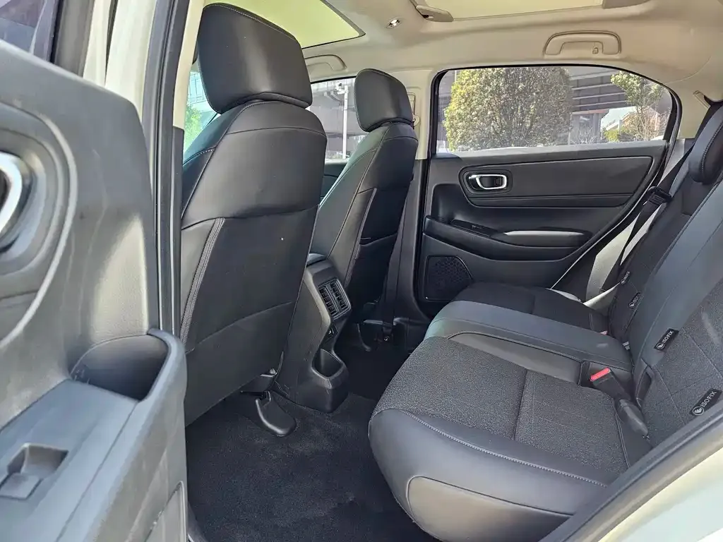 Honda Vezel 2023 из CN, фото 2
