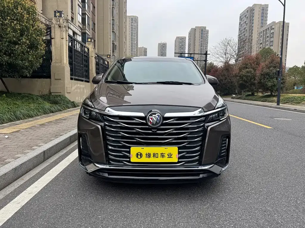 Buick GL8 2023 из CN, фото 3
