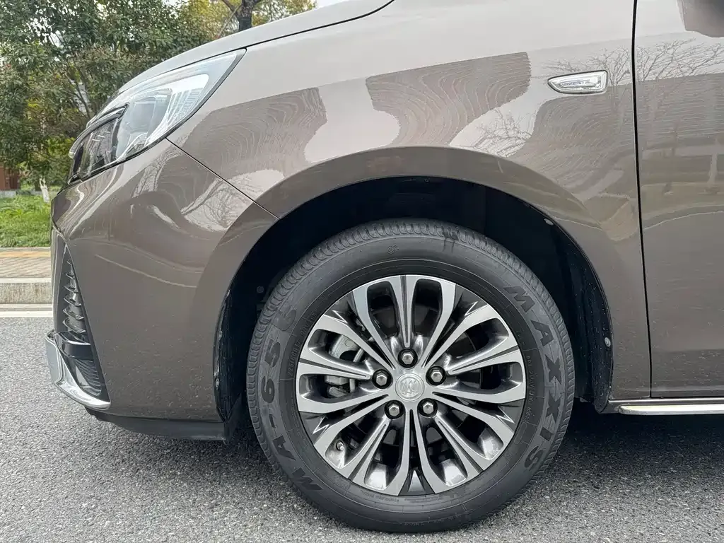 Buick GL8 2023 из CN, фото 6