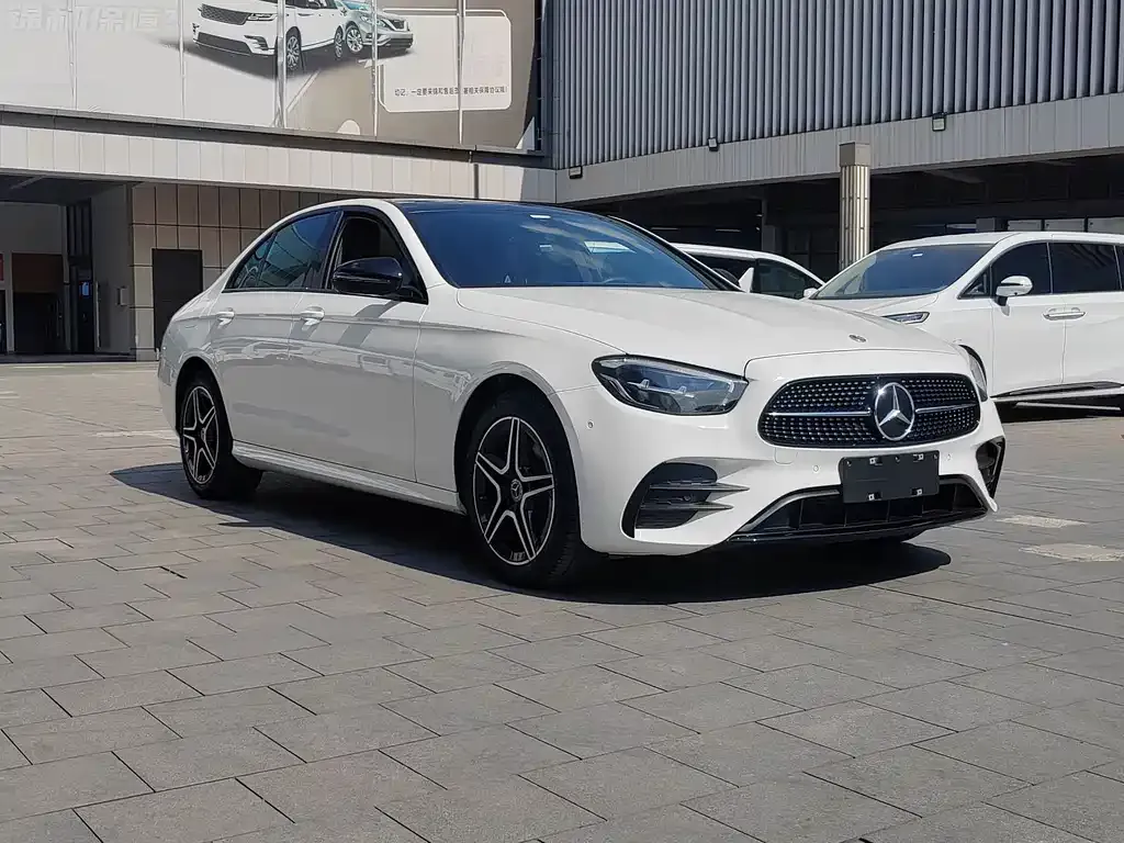 Mercedes-Benz E-Class (Import) — фото 9