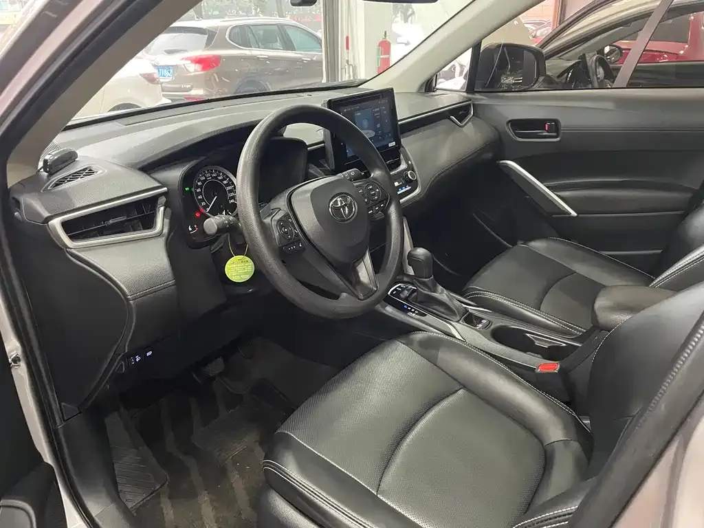 Toyota Corolla Cross 2022 из CN, фото 2