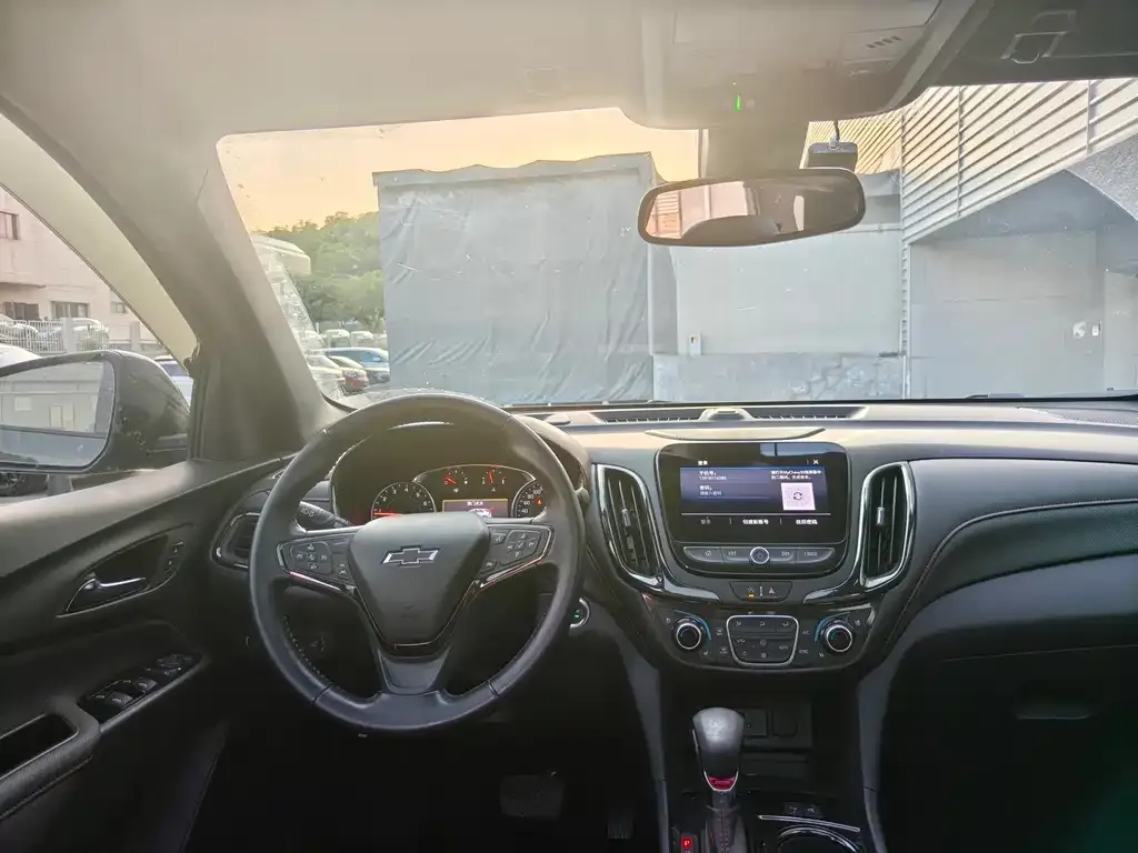 Chevrolet Equinox 2021 из CN, фото 10