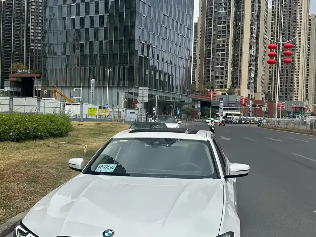 BMW 3 Series — фото 1