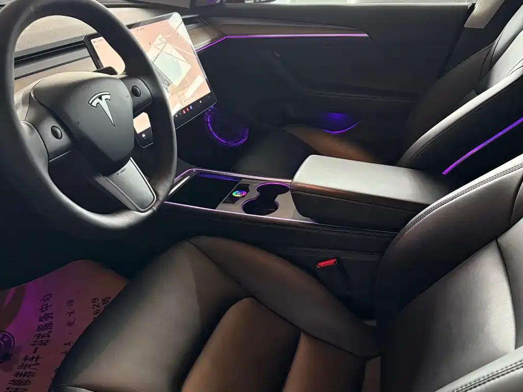 Tesla Model 3 — фото 6