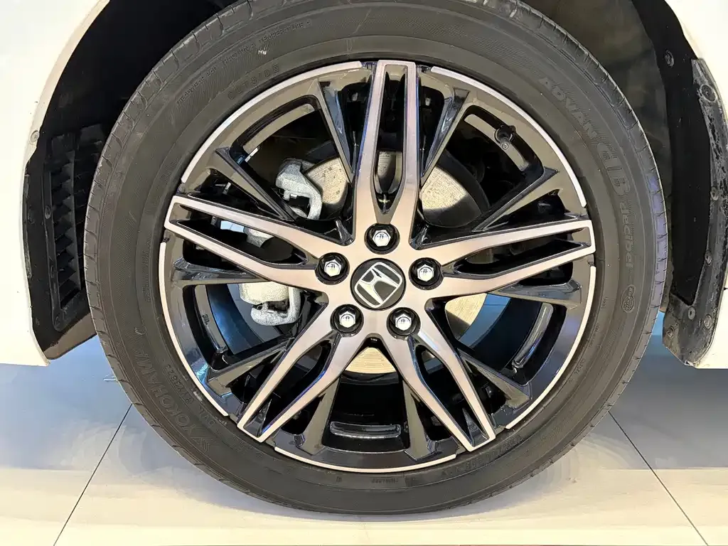Honda Odyssey — фото 10