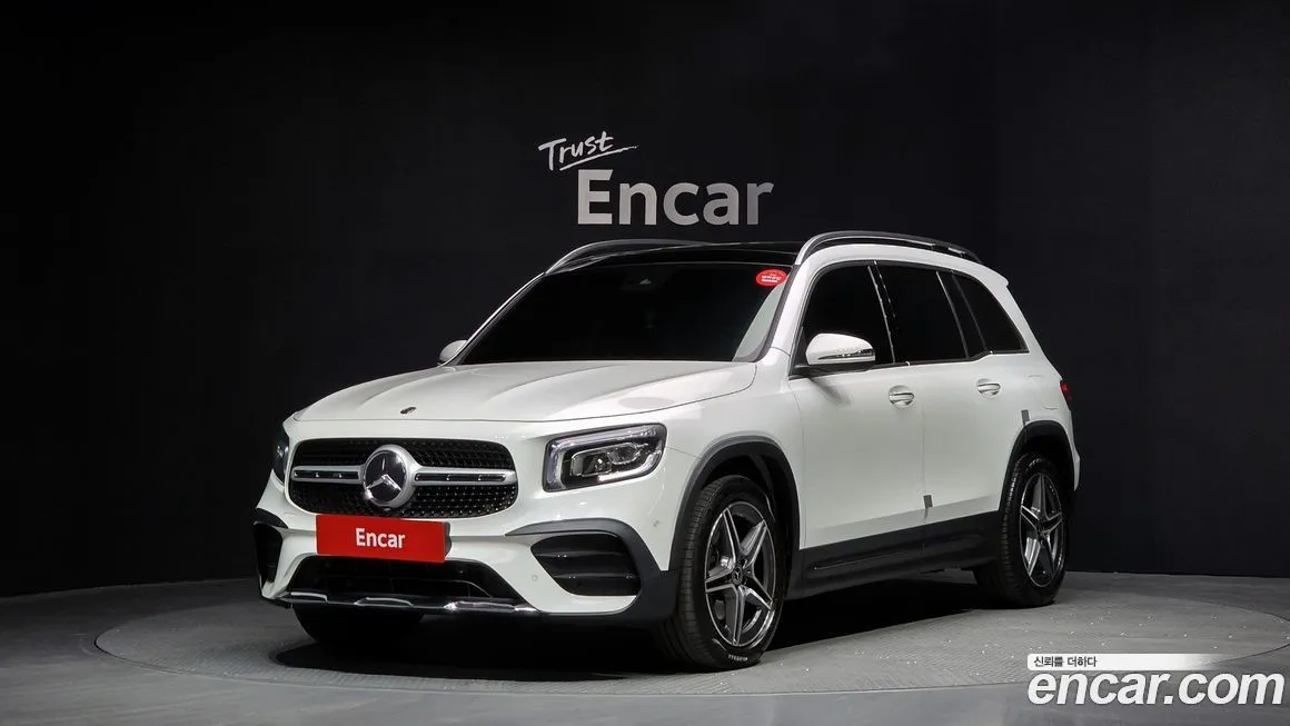 Mercedes-Benz GLB-Class — фото 1