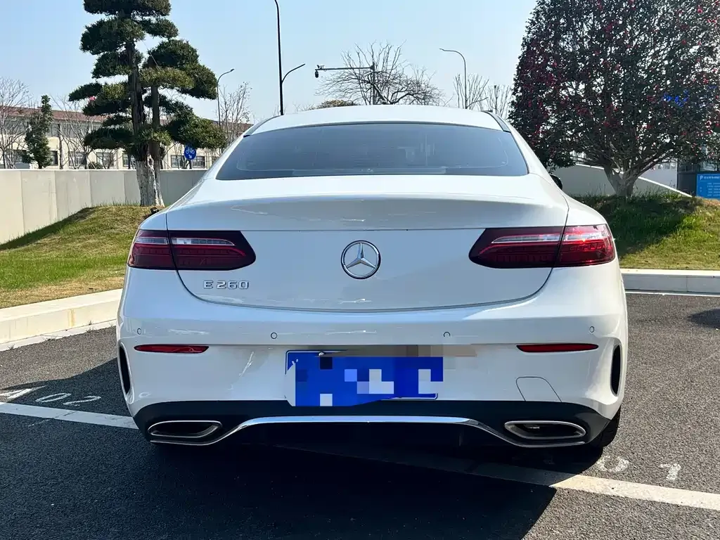 Mercedes-Benz E-Class (Import) — фото 5