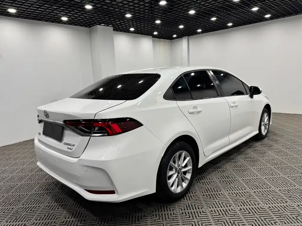 Toyota Corolla 2022 из CN, фото 9