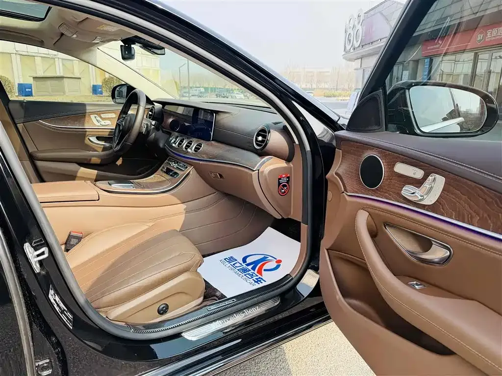 Mercedes-Benz E-Class 2023 из CN, фото 6