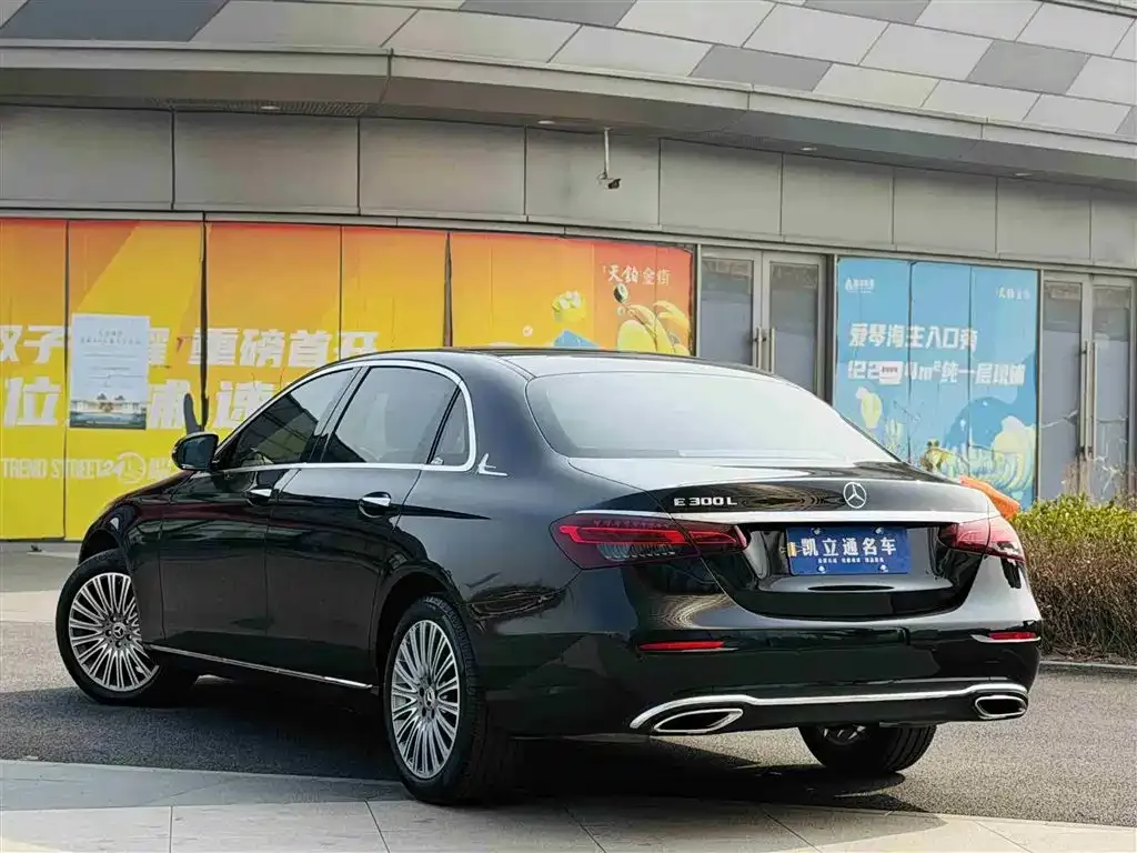 Mercedes-Benz E-Class 2023 из CN, фото 3