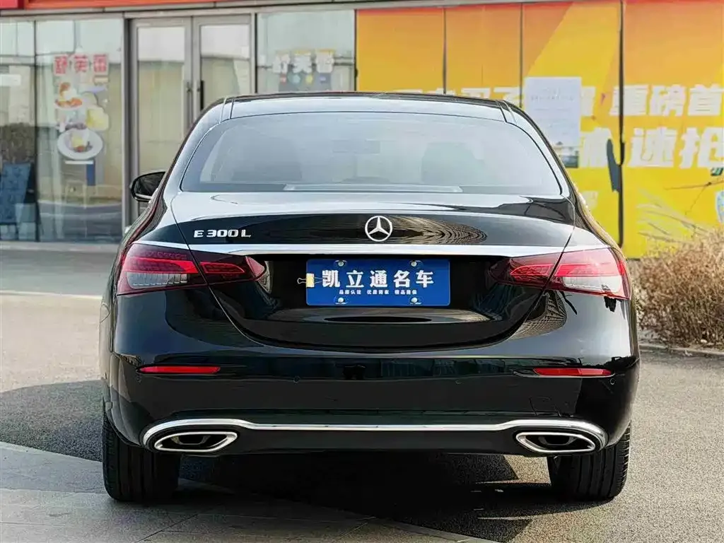 Mercedes-Benz E-Class 2023 из CN, фото 2