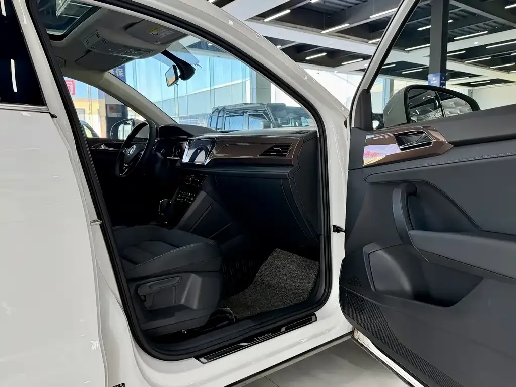 Volkswagen Tharu 2022 из CN, фото 5
