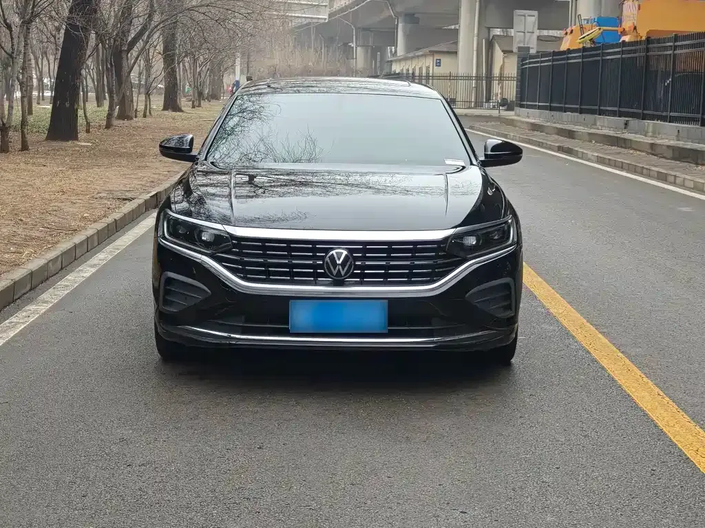 Volkswagen Passat — фото 7