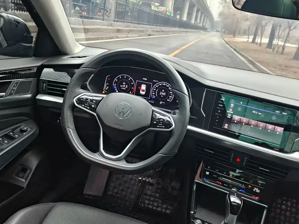 Volkswagen Passat — фото 4