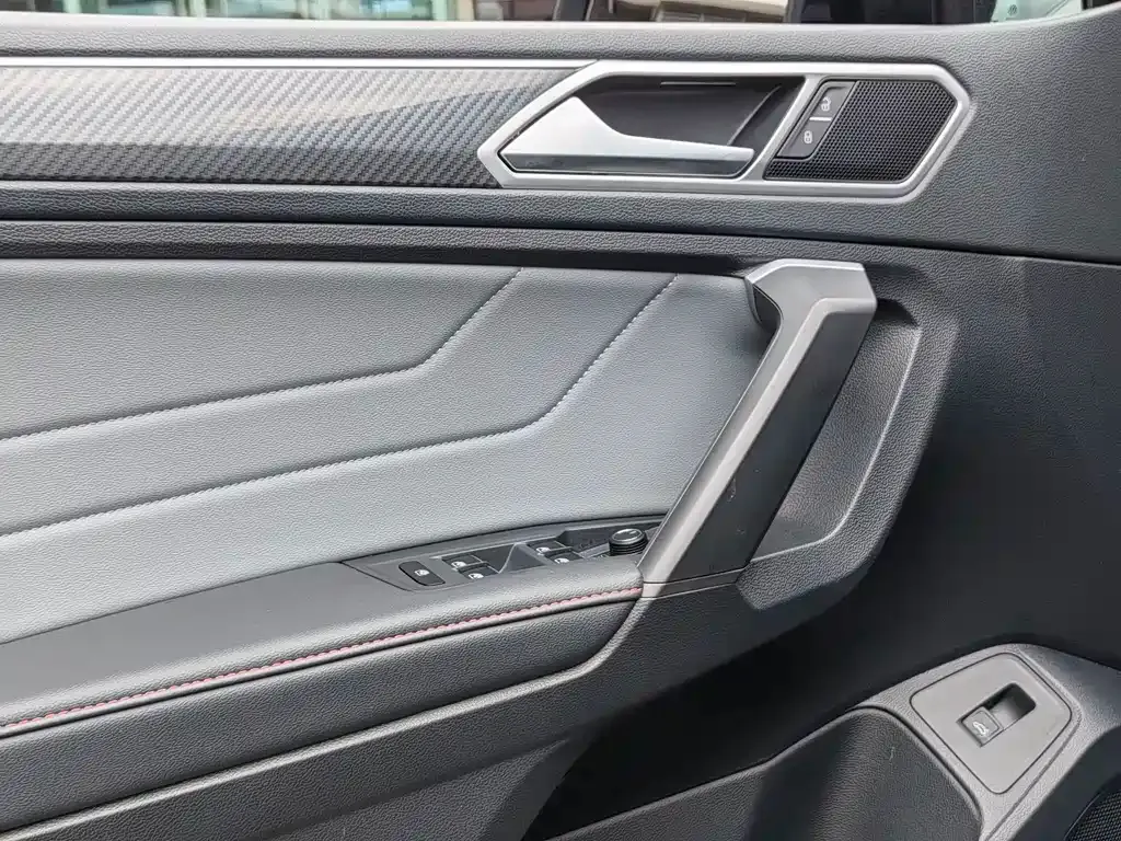 Volkswagen Tiguan X 2023 из CN, фото 10