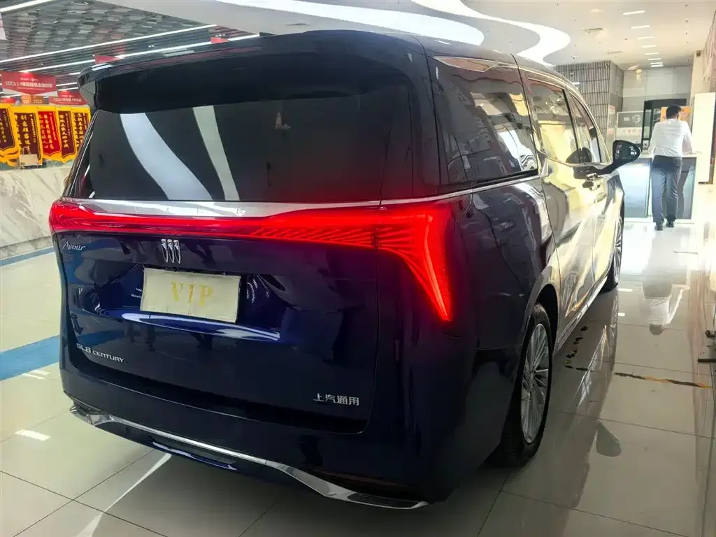 Buick Century 2023 из CN, фото 2
