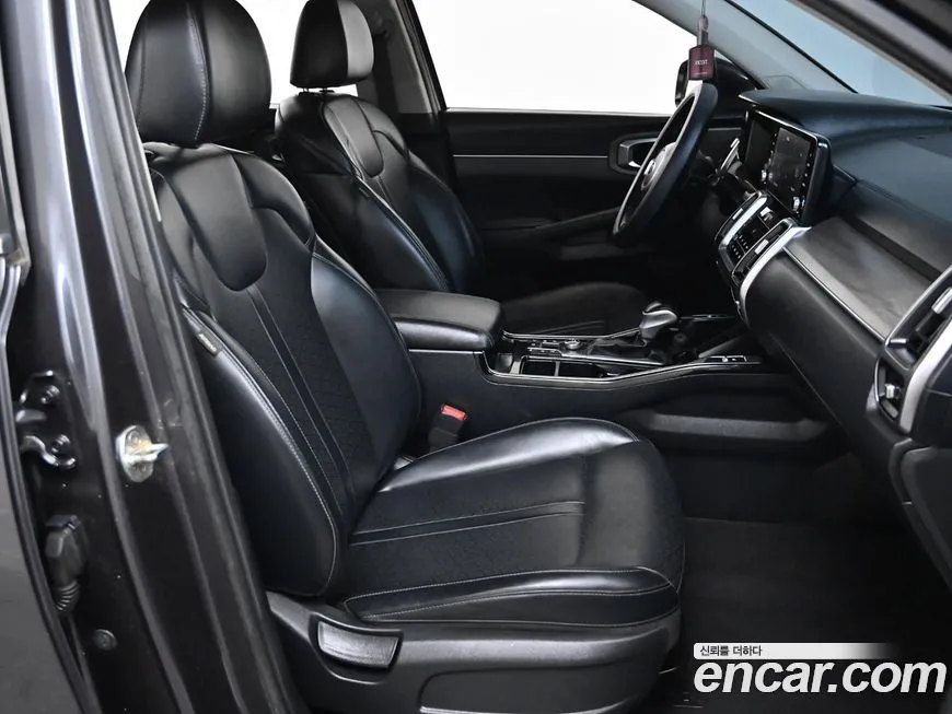 Kia Sorento — фото 7