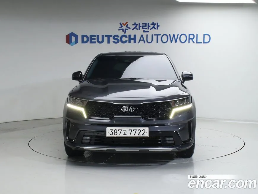 Kia Sorento — фото 8