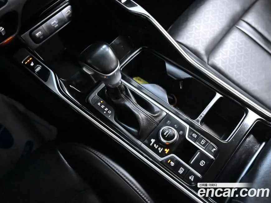 Kia Sorento — фото 4
