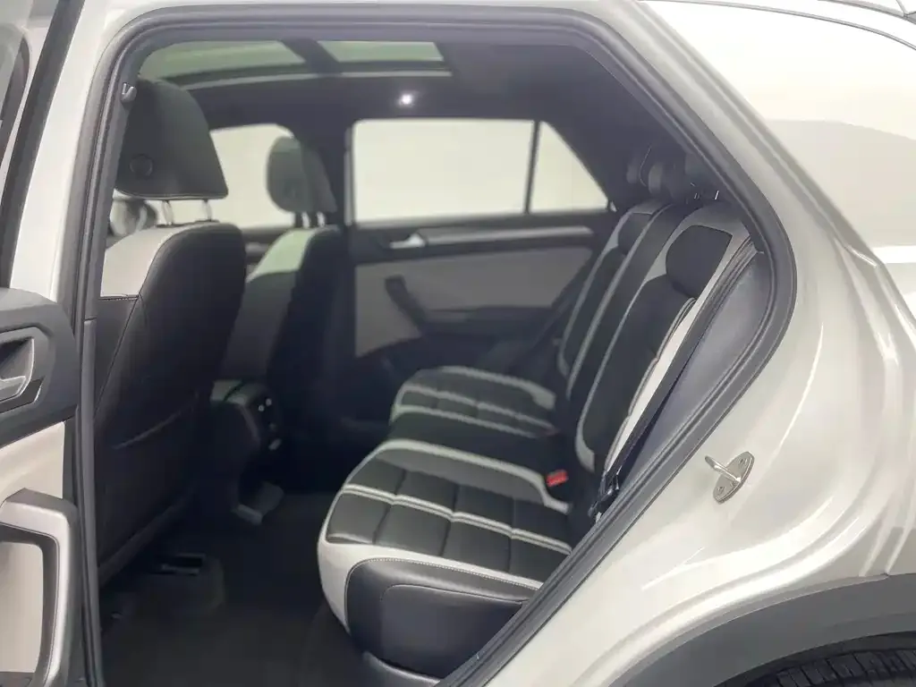 Volkswagen T-Roc 2025 из CN, фото 5