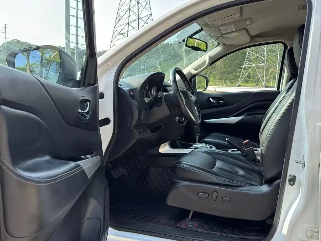 Nissan Navara 2022 из CN, фото 9