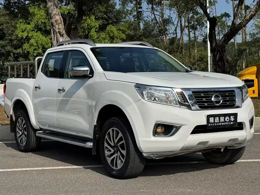 Nissan Navara 2022 из CN, фото 4