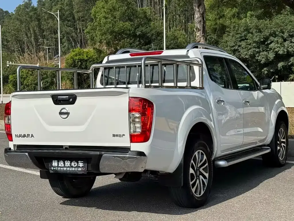 Nissan Navara 2022 из CN, фото 5