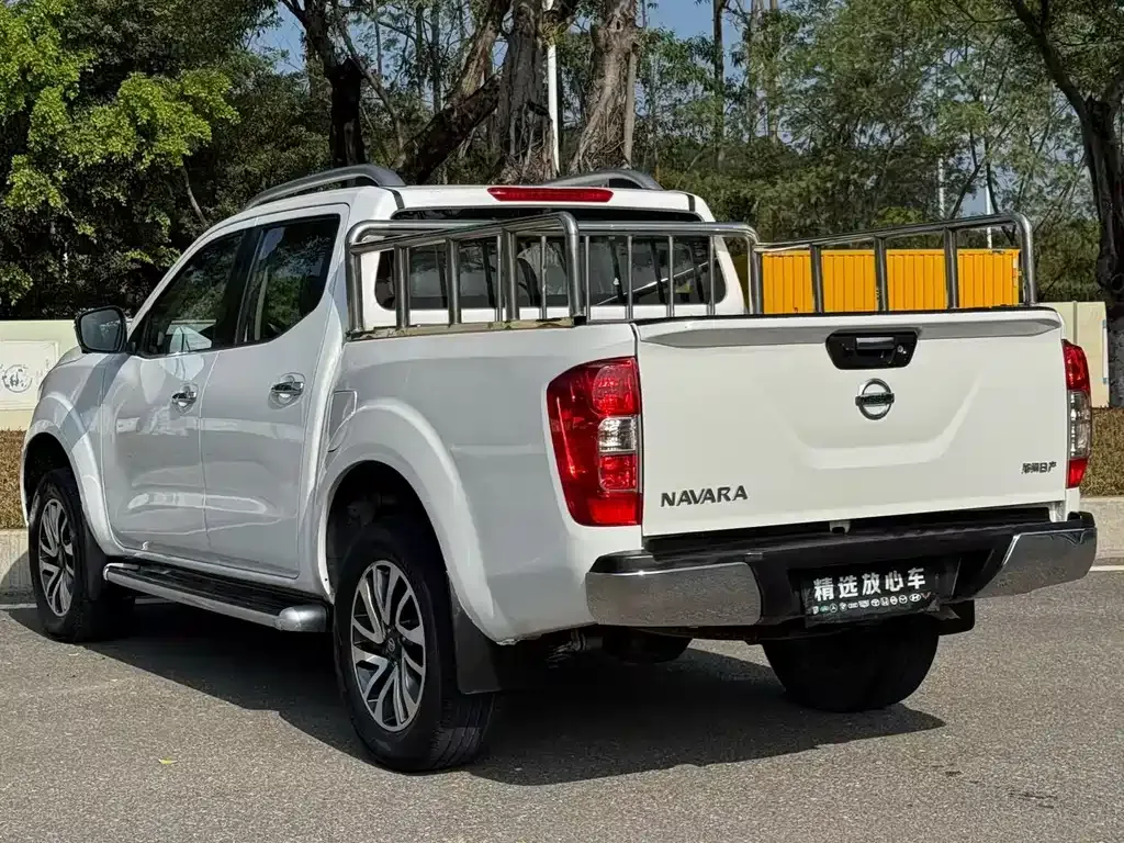 Nissan Navara 2022 из CN, фото 10