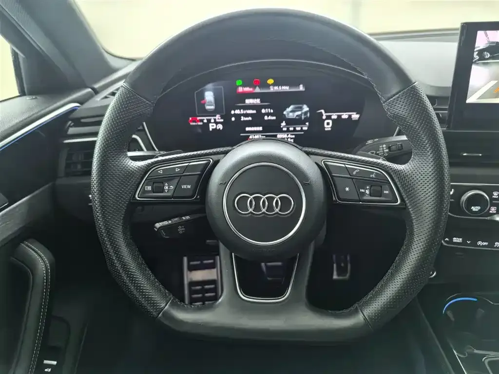 Audi A4L 2024 из CN, фото 6