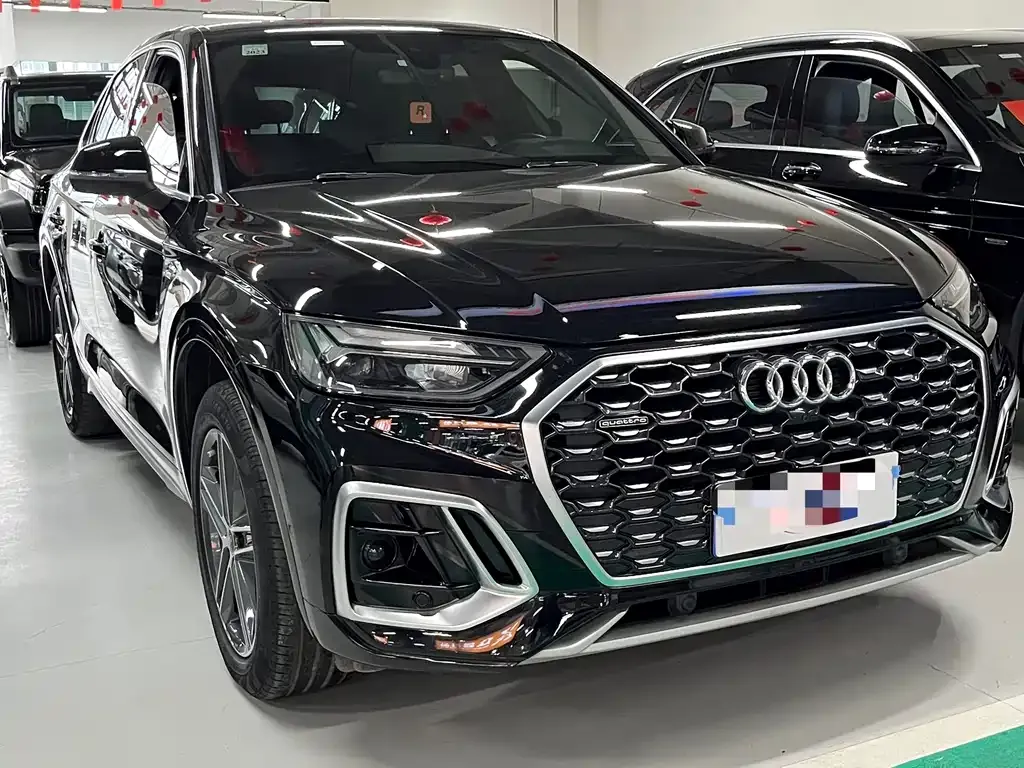 Audi Q5L Sportback — фото 8