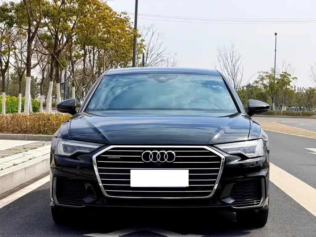 Audi A6L — фото 10
