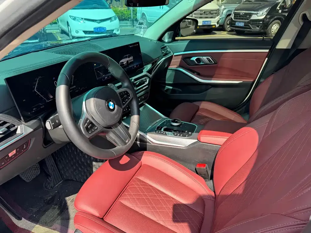 BMW 3 Series 2023 из CN, фото 3