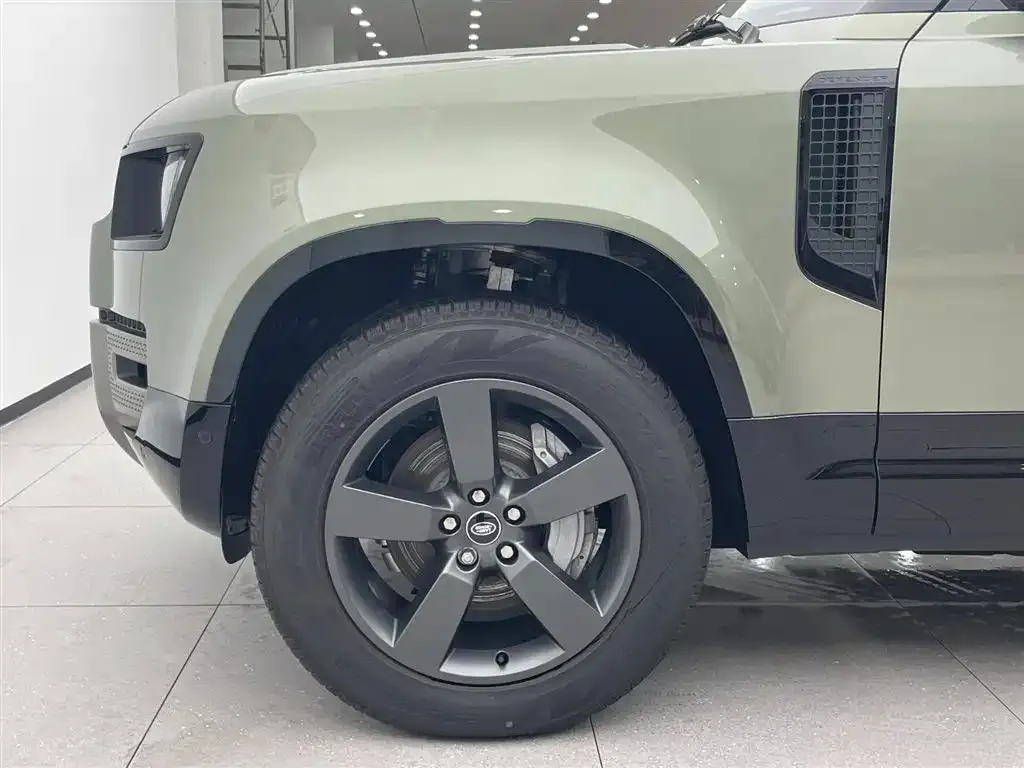 Land Rover Defender 2025 из CN, фото 4