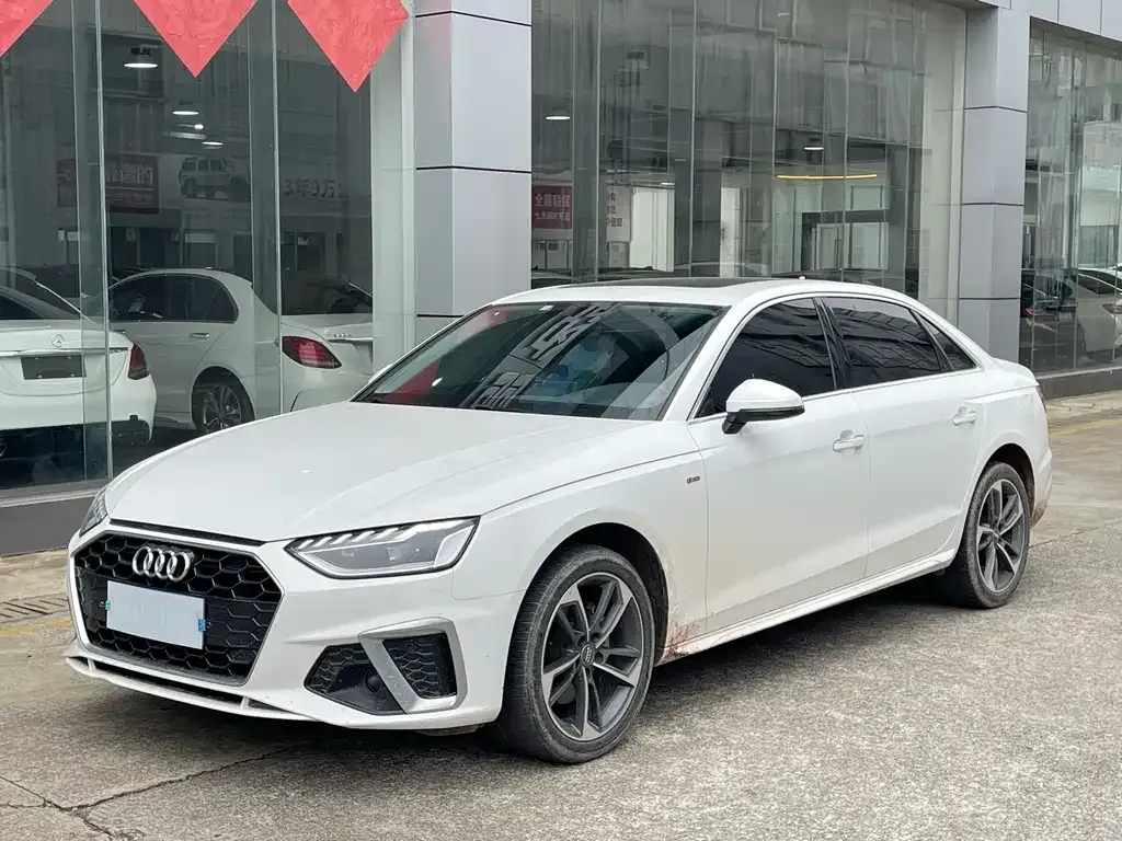 Audi A4L 2021 из CN, фото 1