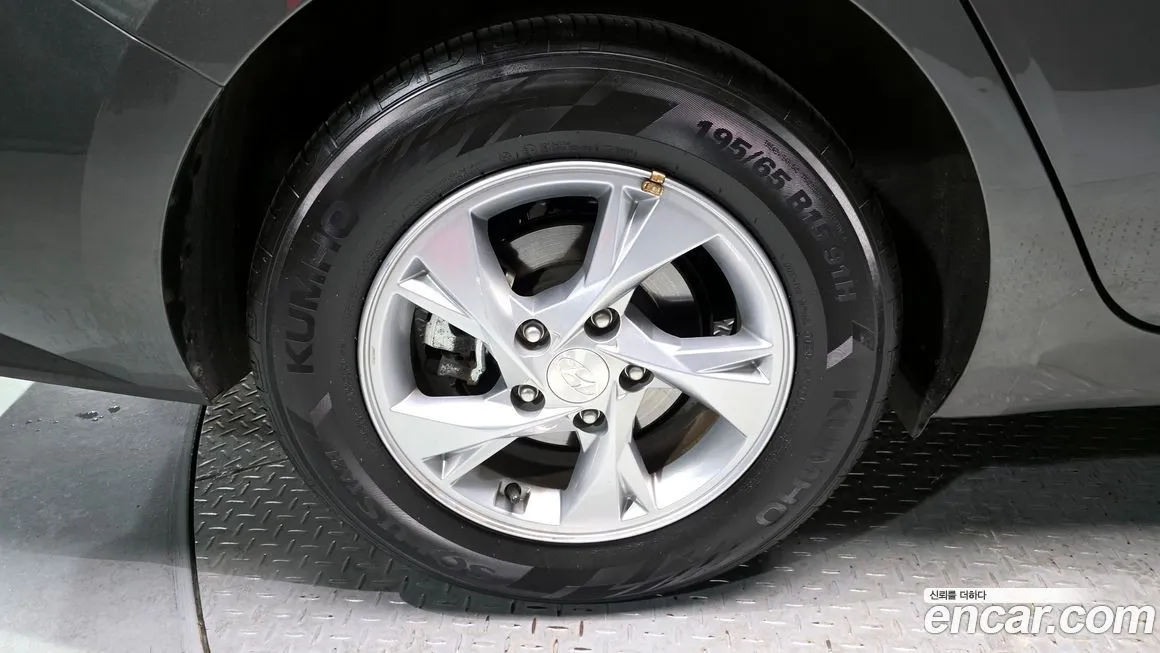 Hyundai AVANTE — фото 6