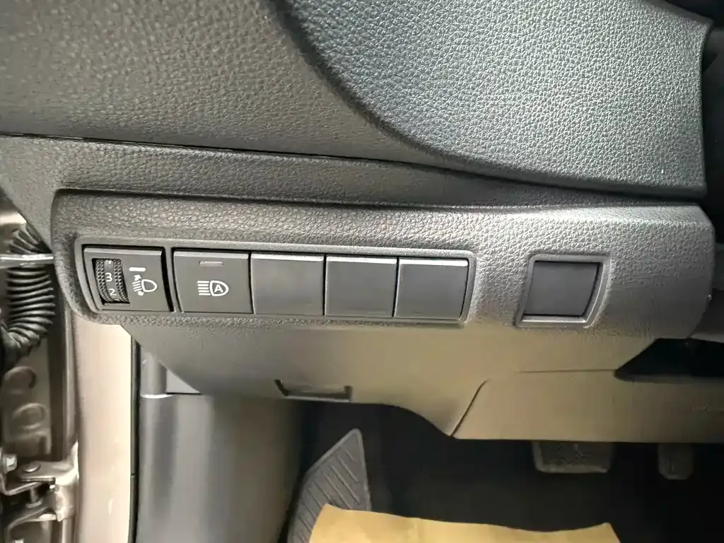 Toyota Corolla 2022 из CN, фото 10