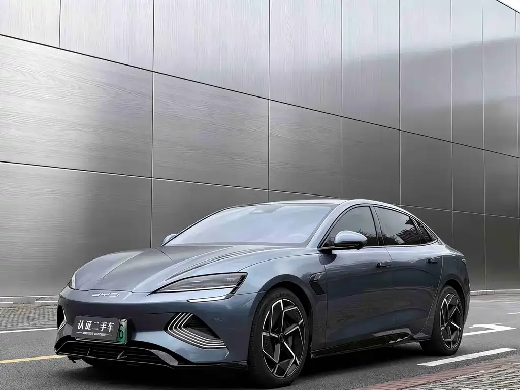 BYD Seal — фото 1
