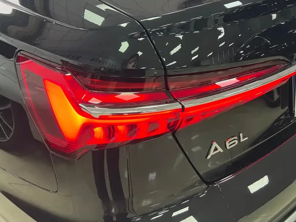 Audi A6L 2024 из CN, фото 9