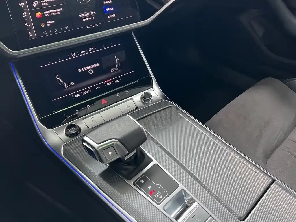 Audi A6L 2024 из CN, фото 8